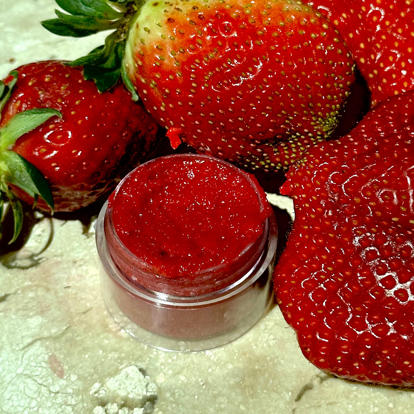 Kit de Esfoliante e Balm Labial - Moranguinho