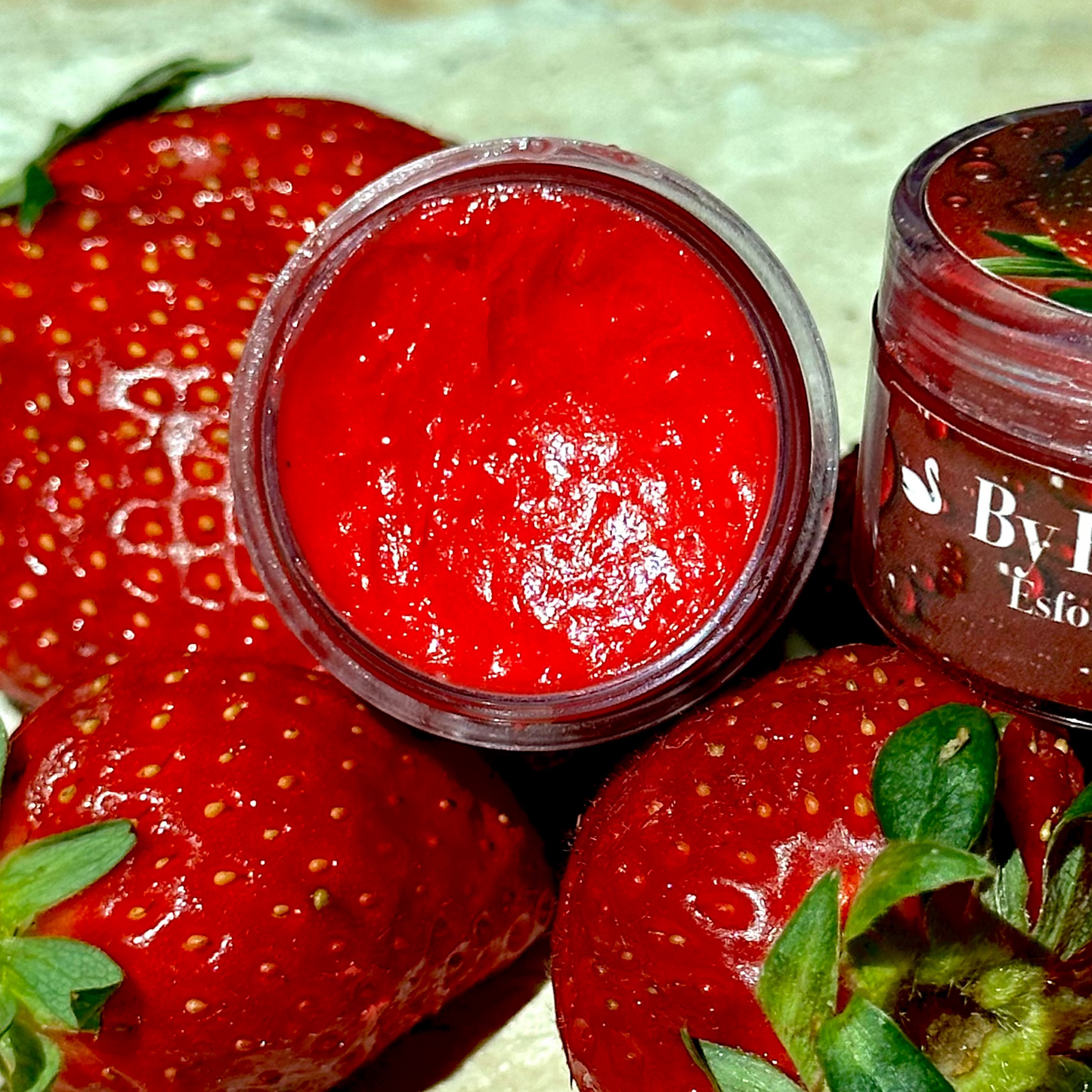 Kit de Esfoliante e Balm Labial - Moranguinho